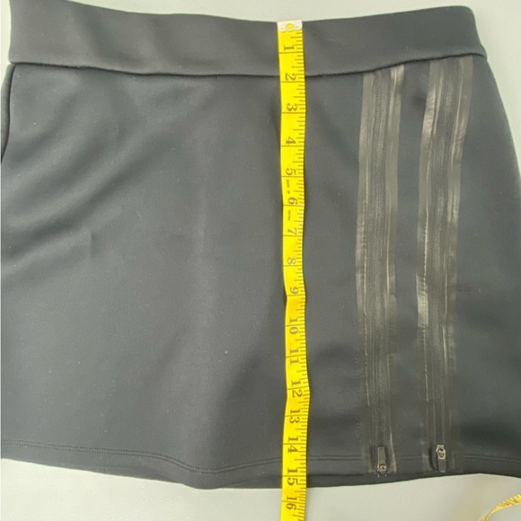 Fabletics black coronado striped zipper athletic stretch mini skirt, small - Picture 7 of 9